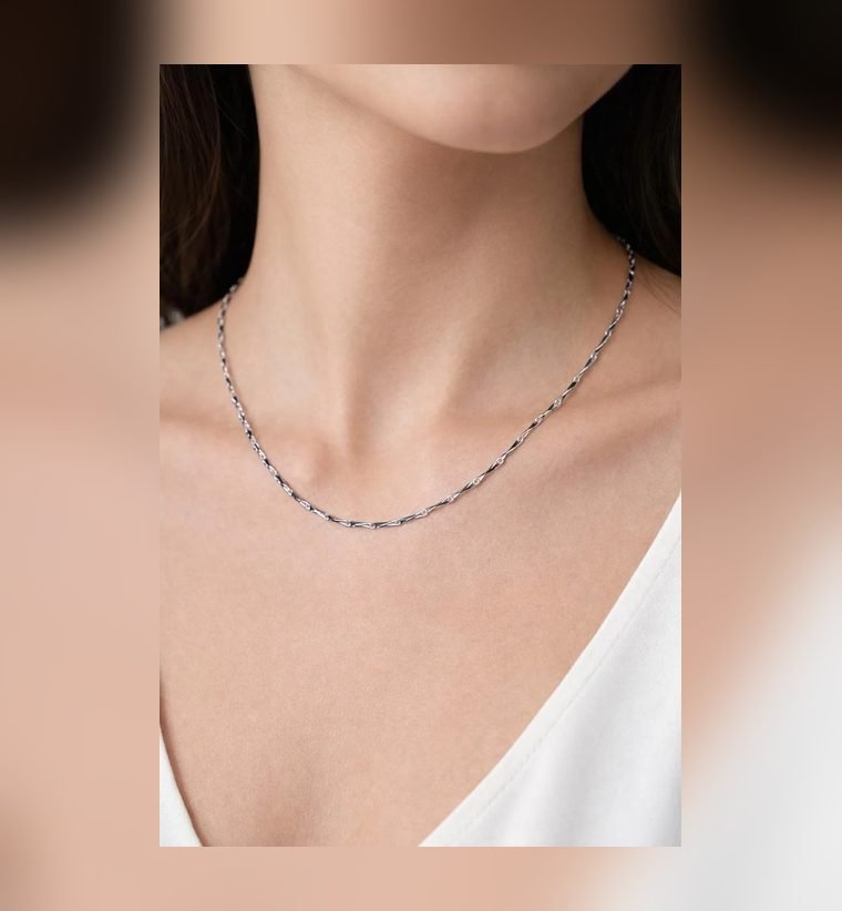 Maille Trombone Chain — silver-tone paperclip link necklace